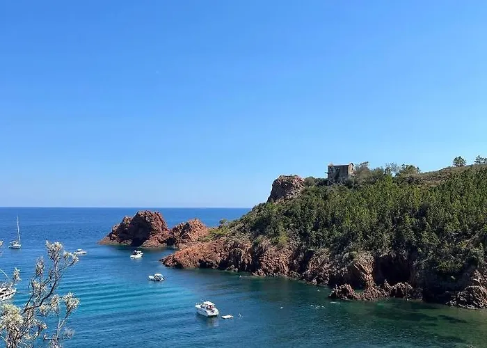 Appartement Avec Vue Mer Et Piscine